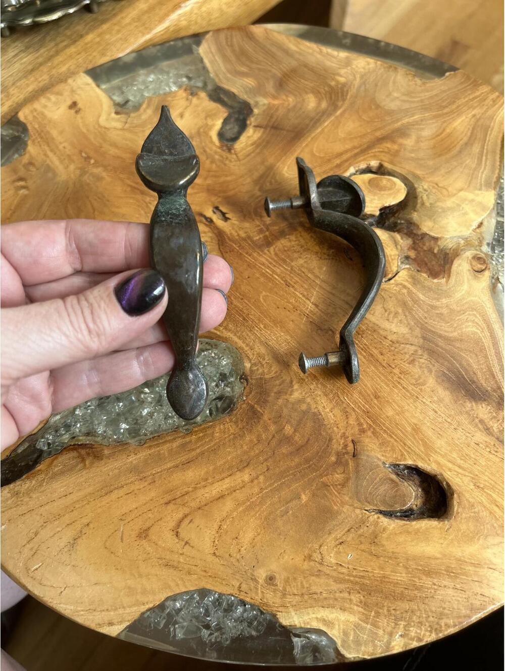 2 Brass Colonial Antique Hardware Cabinet Handle Pull Drawer